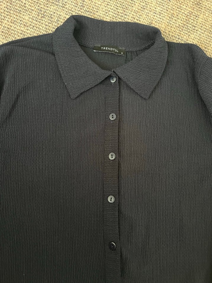 Düğmeli Siyah Uzun Kollu Kadın Gömlek - Görsel 4