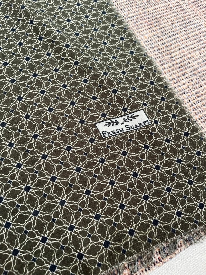 Örgü Detaylı Kahverengi Kadın şal - Görsel 4