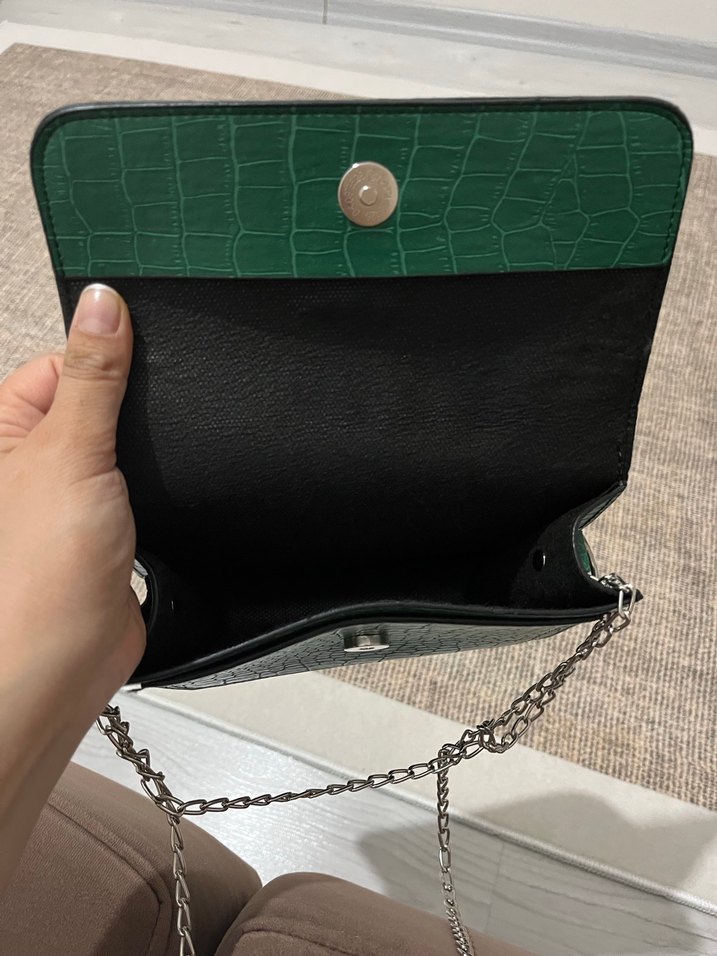 Yeşil Parlak Yılan Derisi Desenli Deri Kadın Çanta - Görsel 4