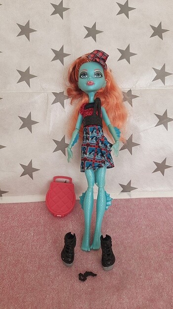 Monster high oyuncak bebek 