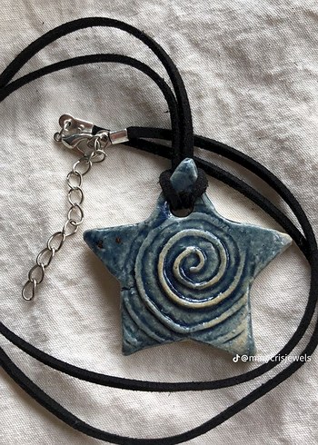 Diğer spiral yıldız kolye