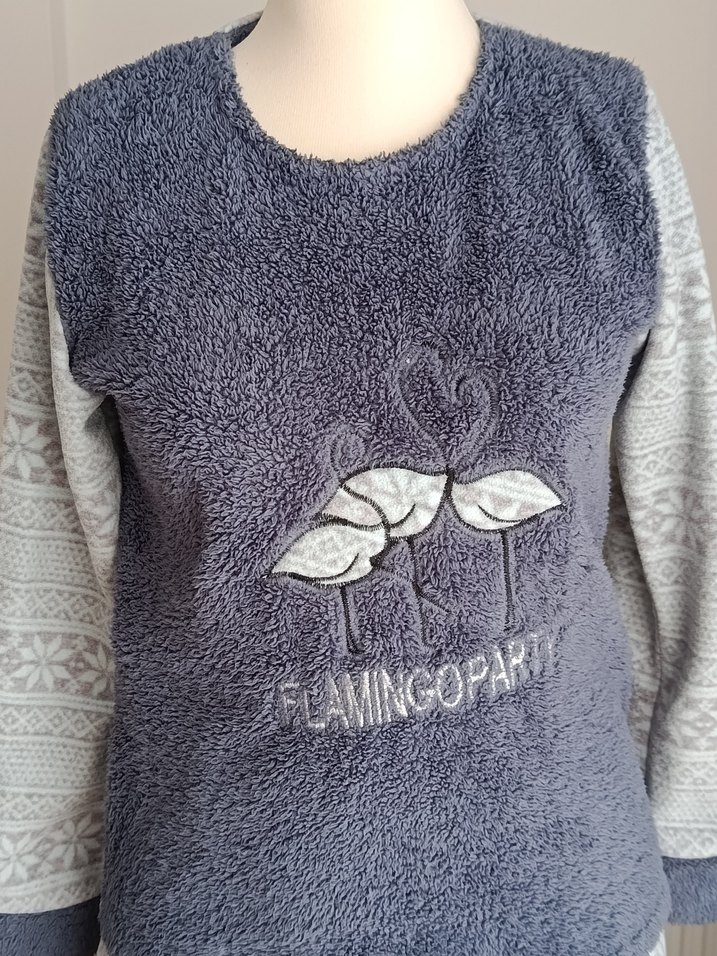 Yumuşacık Gri Uzun Kollu Rahat Kadın Pijama Takımı - Görsel 2