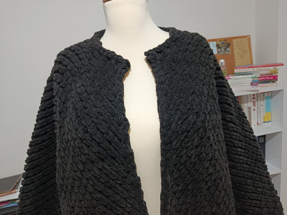 Yumuşacık Pufyy Uzun Hırka - Görsel 3