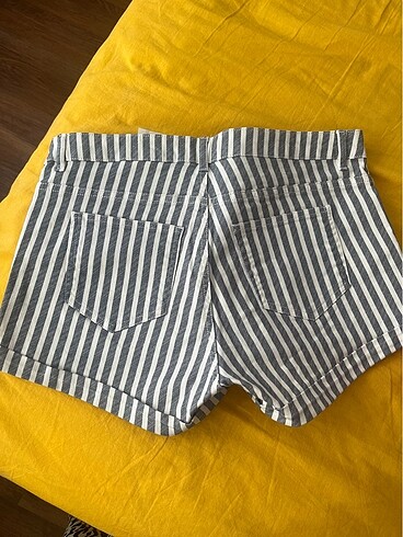 H&M Hm marka şort