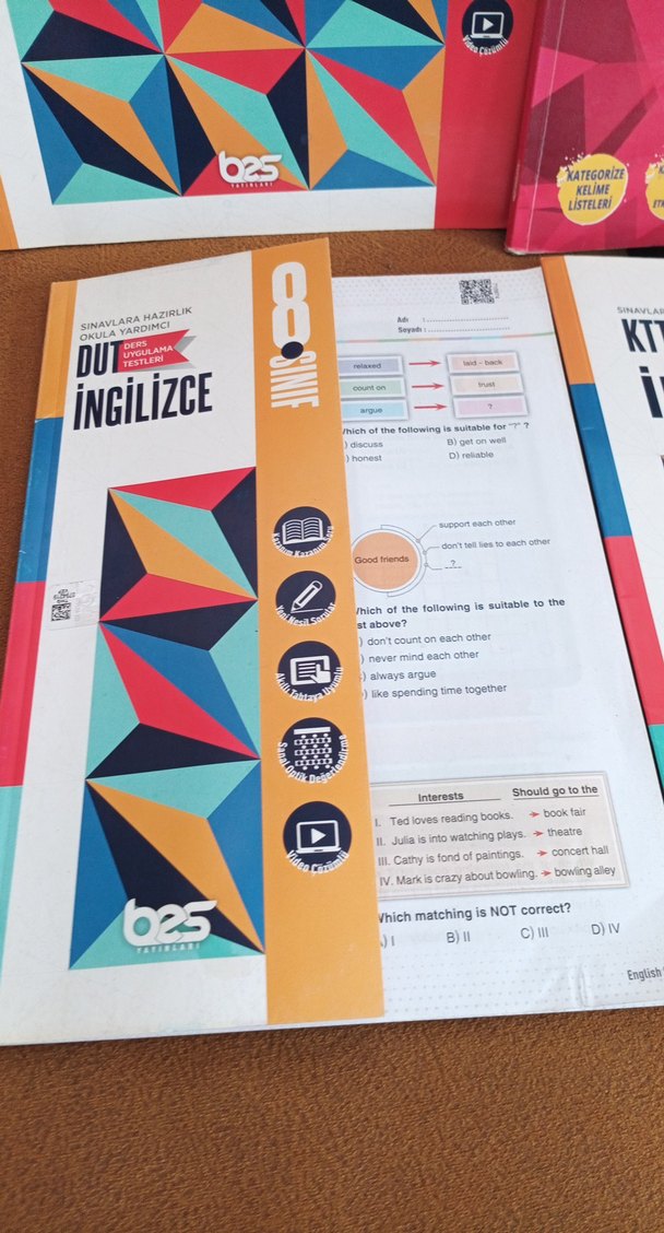 BES yayınlari 8. Sınıf İngilizce Soru Bankası Seti - Görsel 2