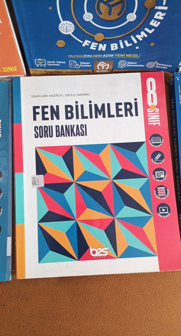 8. Sınıf Fen Bilimleri ve Matematik Soru Bankası kitapları. - Görsel 3