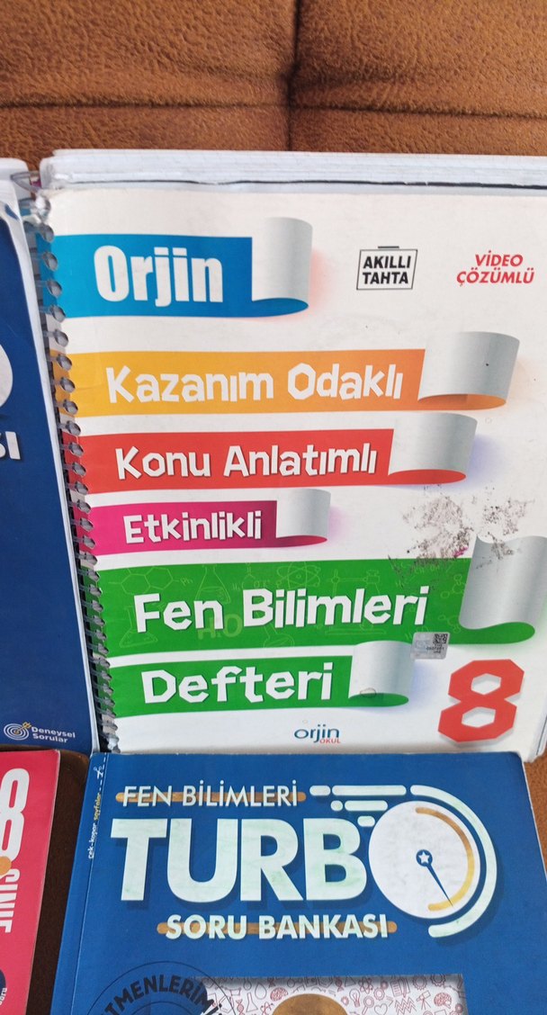 8. Sınıf Fen Bilimleri ve Matematik Soru Bankası kitapları. - Görsel 5