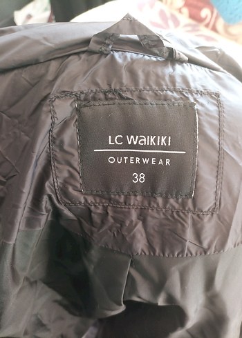 LC Waikiki Siyah Fermuarlı Kadın Mont - Görsel 3