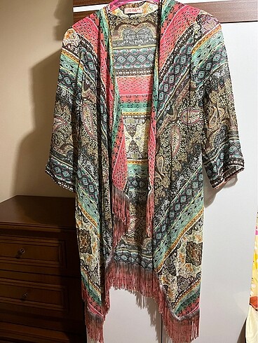 Desenli püsküllü kimono