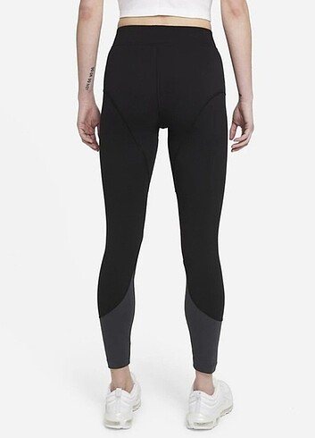 xs Beden Nike Siyah Bayan Taytı