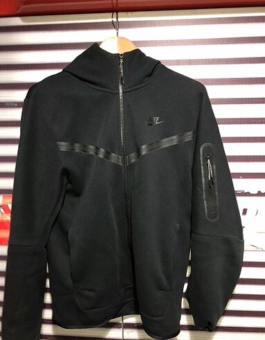 Tech fleece