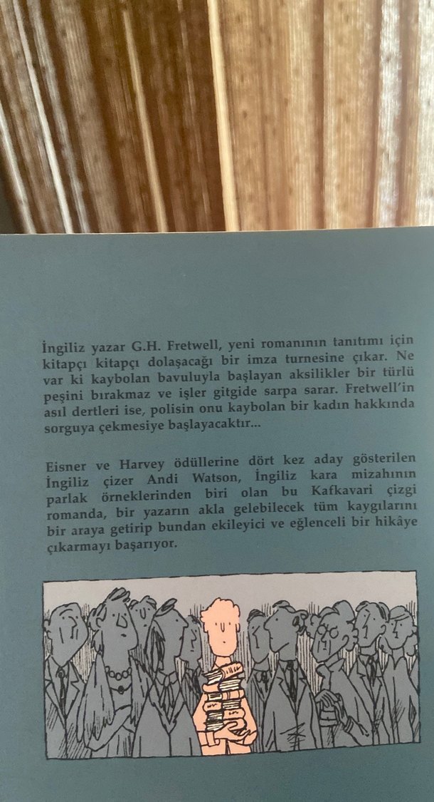 Turnede Bir Yazar - Andi Watson - Görsel 2