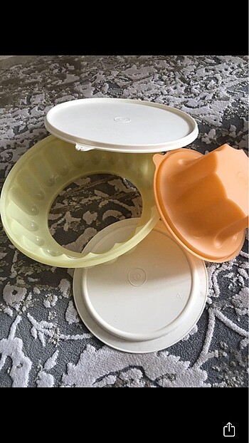 Tupperware salata ve pasta kalıbı
