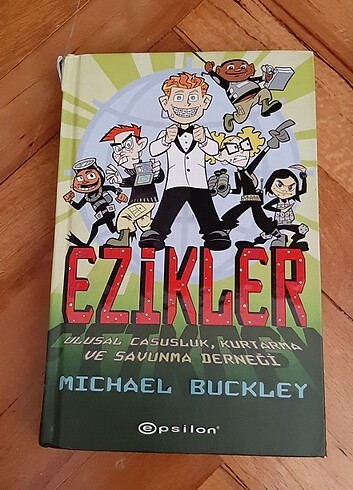 Ezikler Michael Buckley