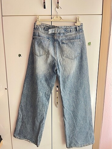 38 Beden Stradivarius jean