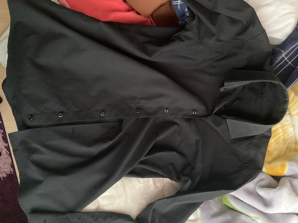 Siyah Düğmeli Erkek Gömlek - Görsel 4