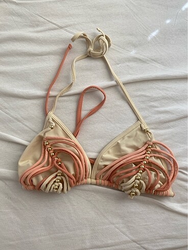 Bikini üstü