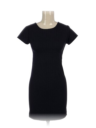 PreLoved Kısa Elbise %70 İndirimli.