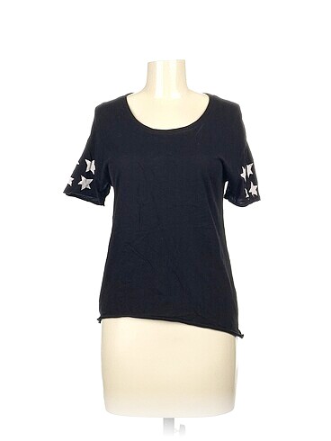 Zara T-shirt %70 İndirimli.