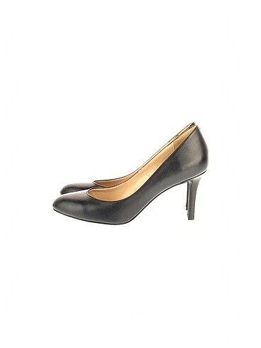 PreLoved Stiletto %70 İndirimli.