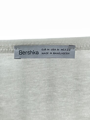 m Beden beyaz Renk Bershka Mini Üst %70 İndirimli.