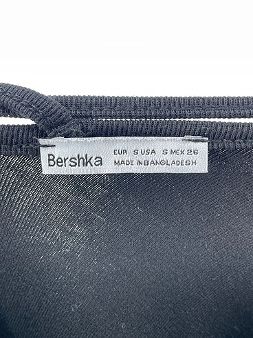 s Beden siyah Renk Bershka Kısa Elbise %70 İndirimli.