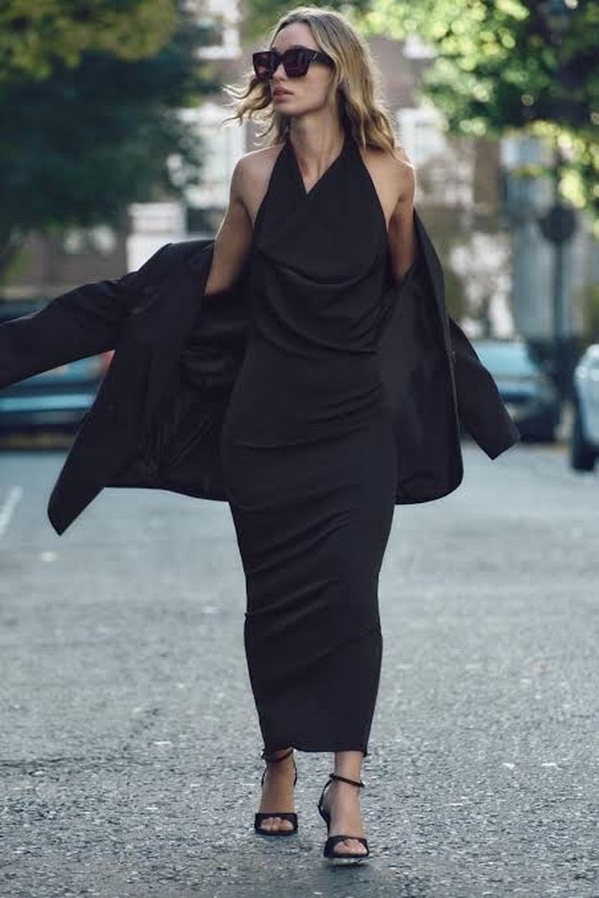 Siyah Drapeli V Yaka Uzun Elbise - Görsel 3