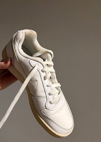 Beyaz Bağcıklı Spor Ayakkabı - Görsel 2