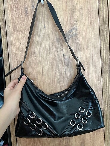  Beden stradivarius deri çanta