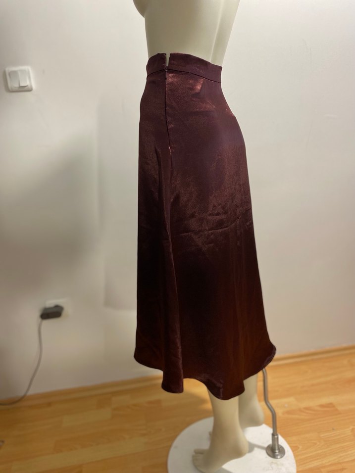 Bordo Uzun Saten Etek - Görsel 3