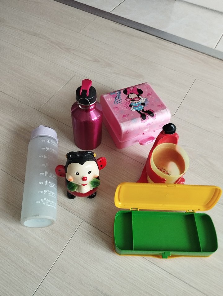 Renkli Oyuncak ve Aksesuar Seti - Görsel 2