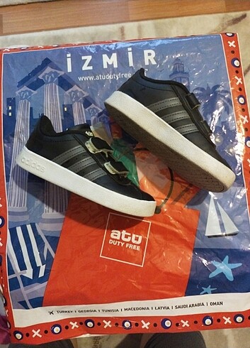 Adidas spor ayakkabı 
