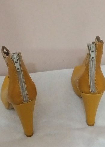 Sarı Platform Topuklu Kadın Ayakkabı - Görsel 4