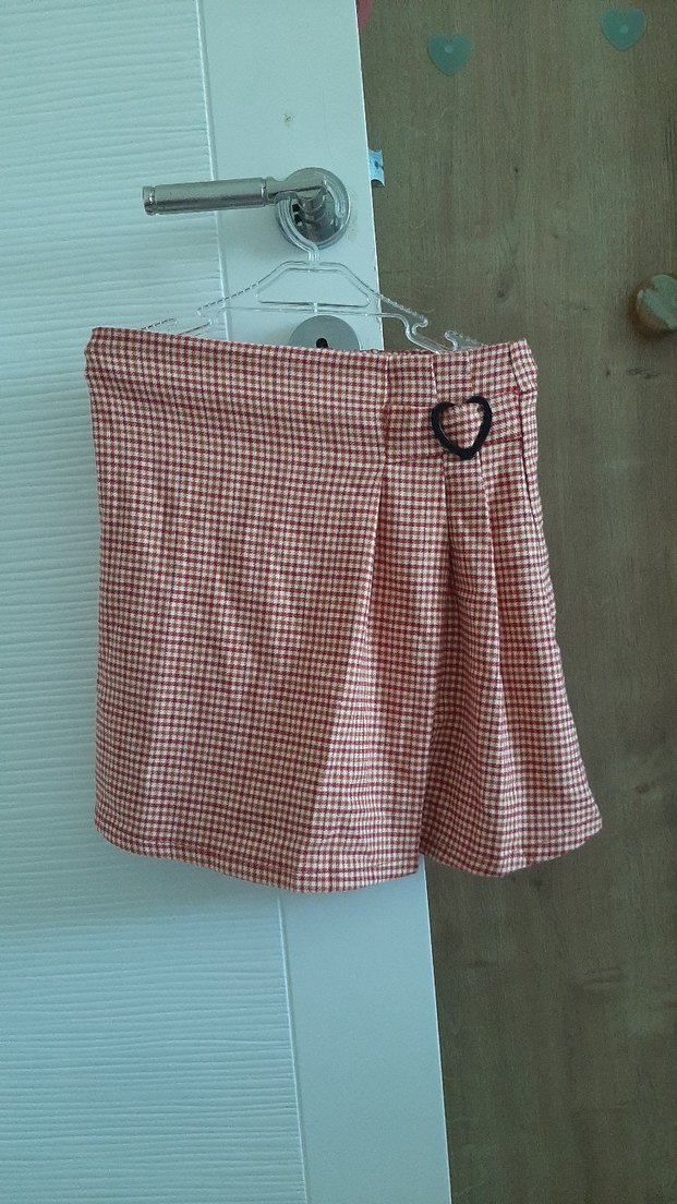 Kız Çocuk Kırmızı Pilili Etek - Görsel 3