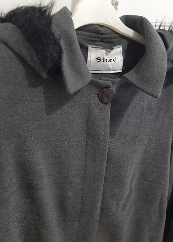 Siyah Kürk Detaylı Gri Kaban - Görsel 2