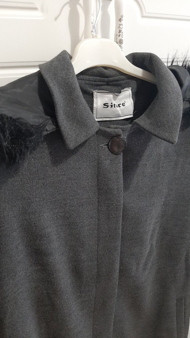 Siyah Kürk Detaylı Gri Kaban - Görsel 5