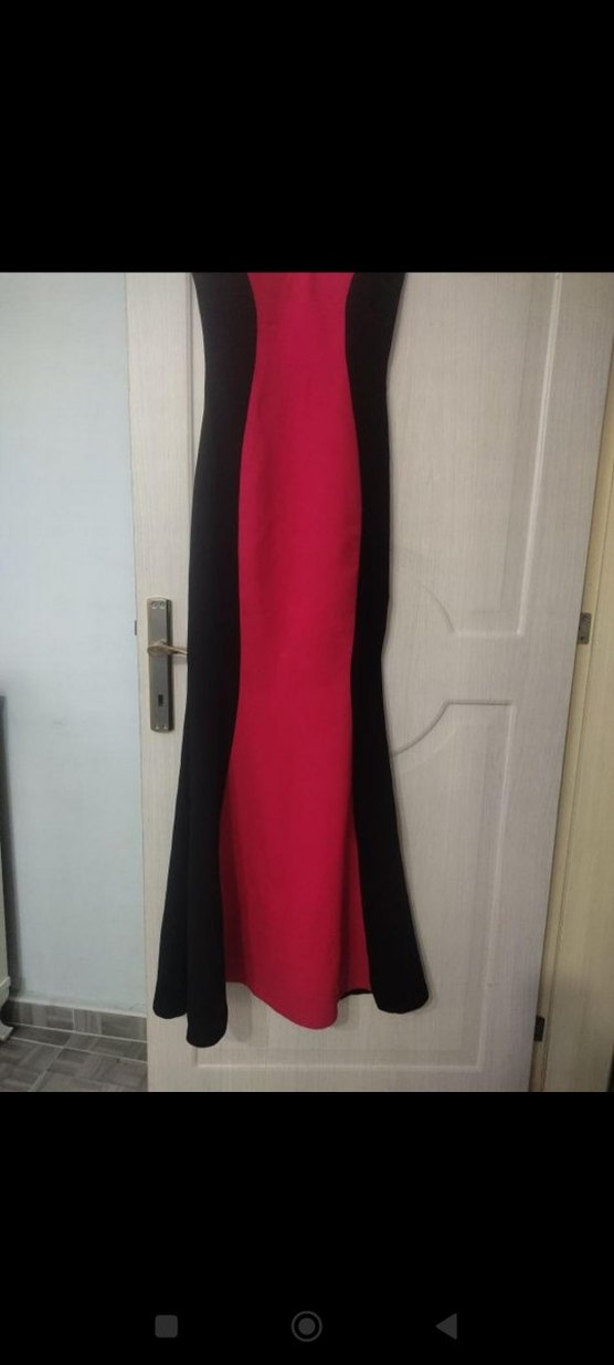 Kırmızı Siyah Uzun Straplez Elbise - Görsel 3