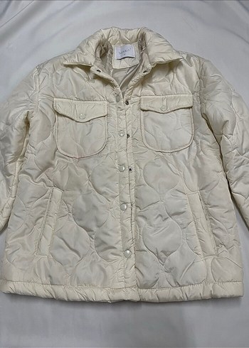 Düğmeli Beyaz Midi Kadın Ceket - Görsel 2