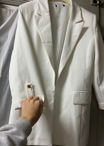Kadın Beyaz Düğmeli Midi Blazer - Görsel 2