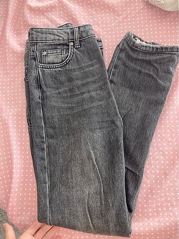Zara Straight jean