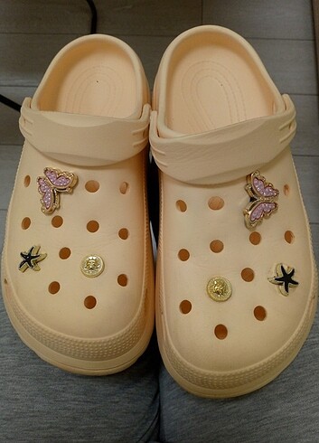 Crocs hastane terliği 