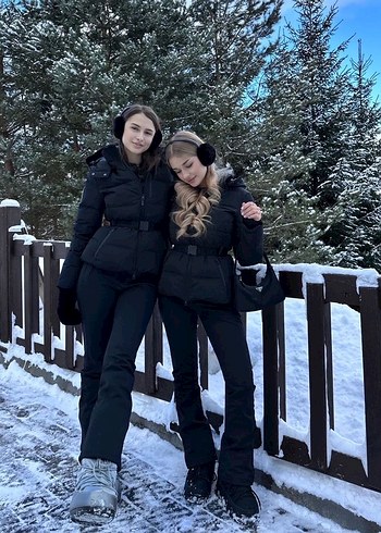 Kadın Siyah Kürklü Kemerli Kayak Montu - Görsel 2