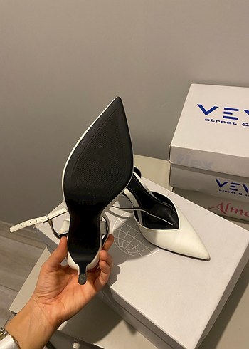 Beyaz Stiletto Topuklu Kadın Abiye Ayakkabı - Görsel 6