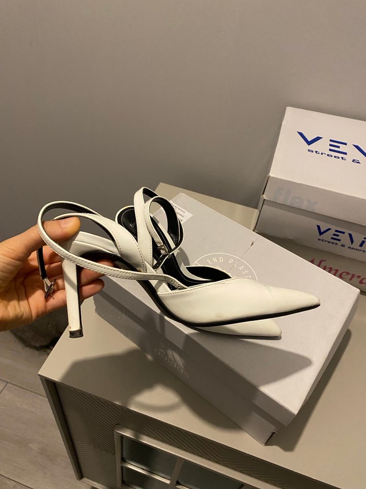 Beyaz Stiletto Topuklu Kadın Abiye Ayakkabı - Görsel 5