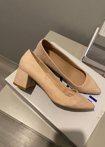 Pudra Süet Kadın Kısa Topuklu Stiletto - Görsel 4