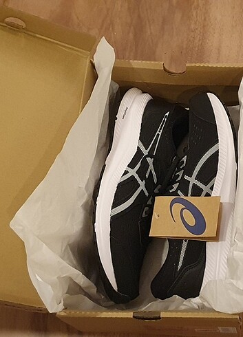 45 Beden Asics Gel Contend 8
