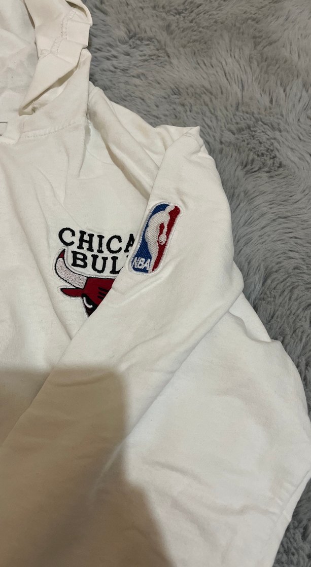 Beyaz Fermuarlı Chicago Bulls hırka - Görsel 2