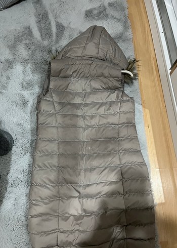 Gri Uzun Kürklü Kadın Şişme Yelek - Görsel 5