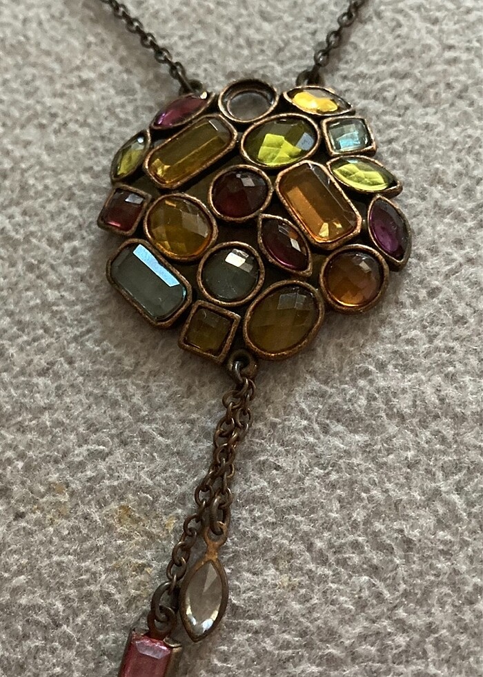 Avon taşlı kolye sıfır ürün - Görsel 2