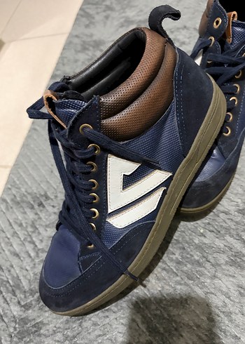 Fratelli Rossetti 42